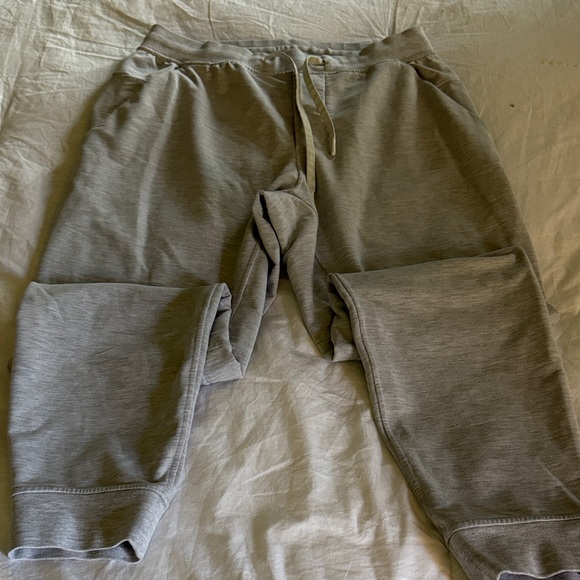lululemon athletica Light Gray Men's Joggers - Picture 1 of 5